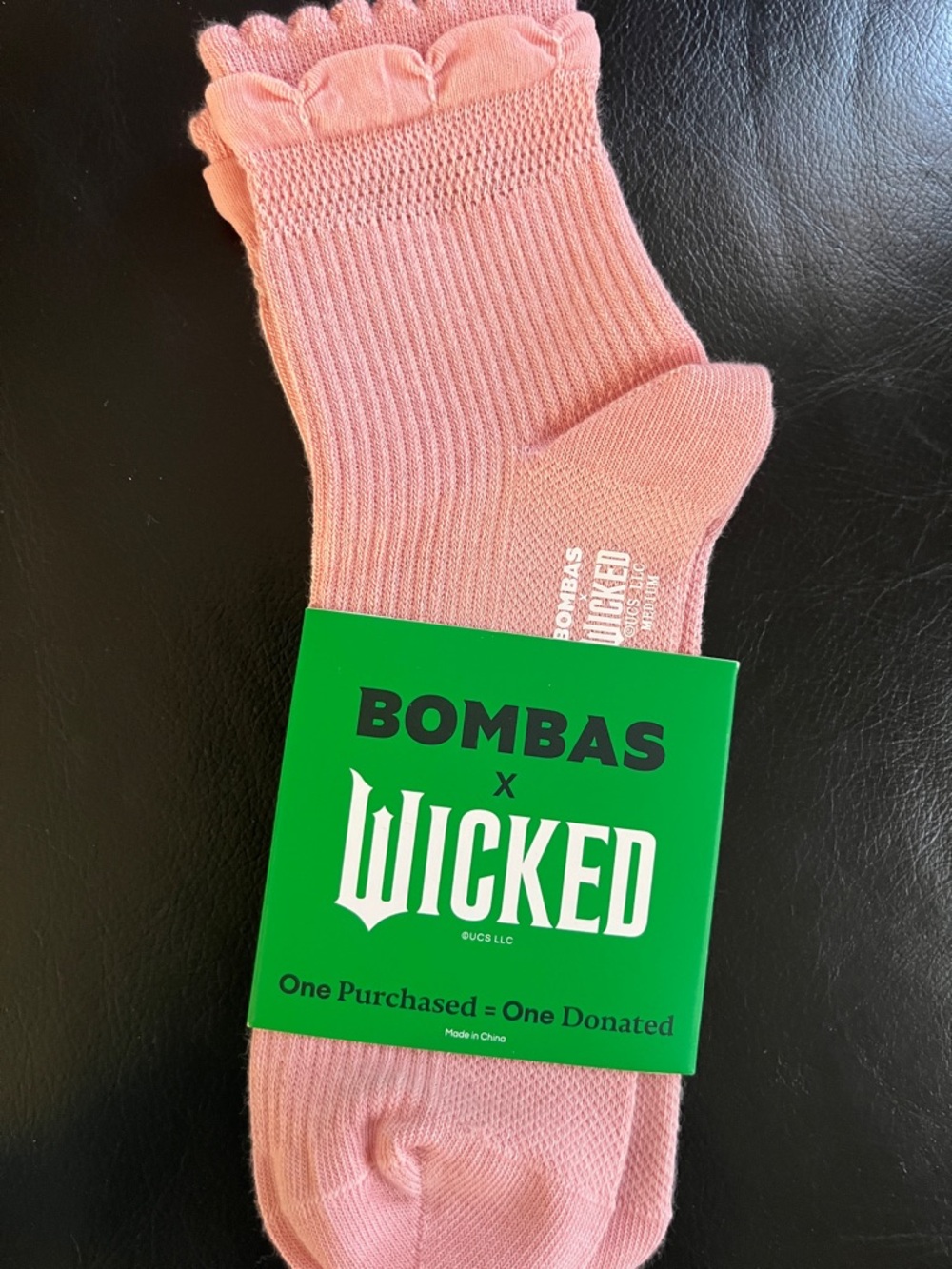 Bombas Wicked Quarter Socks, green and pink size M - Picture 6 of 7